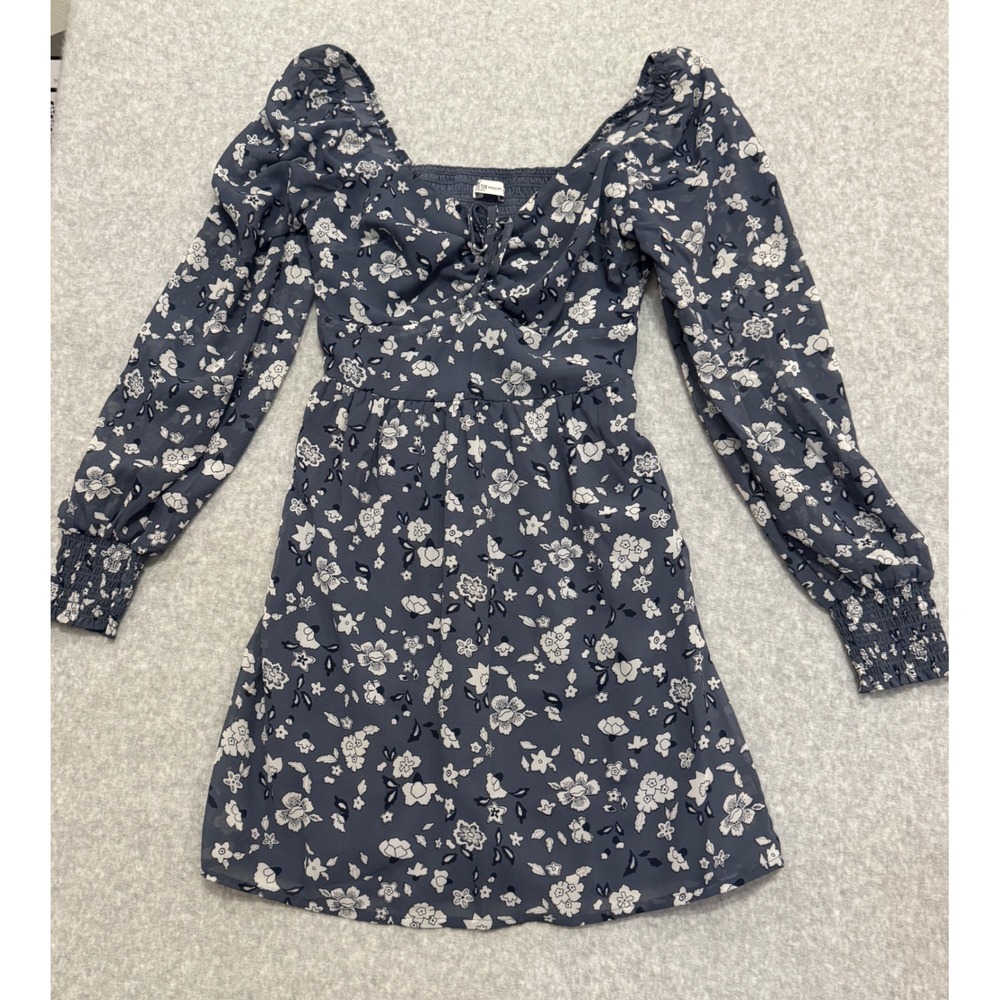Hollister Blue Floral Long Sleeve Mini Dress Sweetheart Neck Smocked Back Small‎